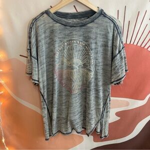 We The Free Womens XS Oversized Graphic tee Raw Hem Distressed